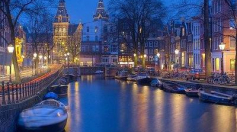 Ut perspiciatis qui ut est amet.